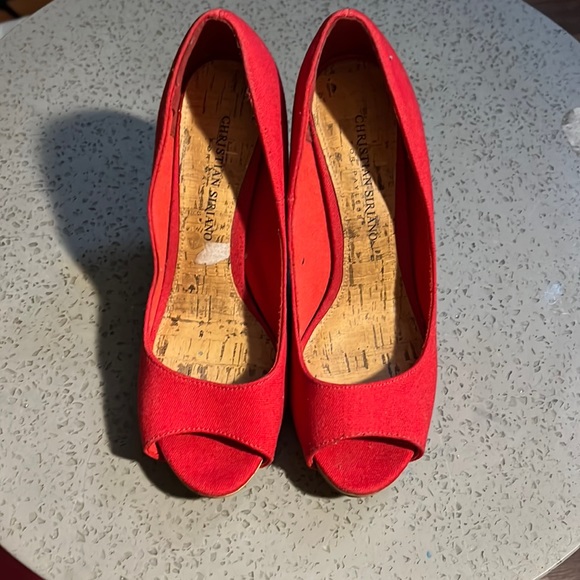 Red Heels 👠 - Picture 2 of 6